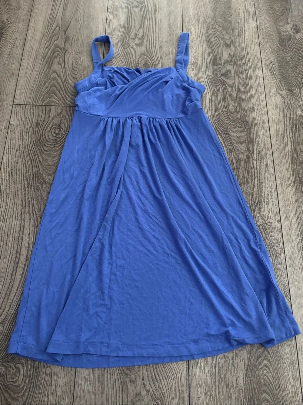 BCBG woman’s Sleeveless Casual Dress in Bright Blue used